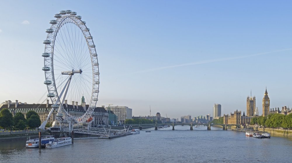 Cruise on the River Thames Photos 1 Cruise on the River Thames Photos 1