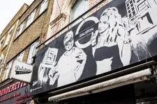 Dalston, Londres : Créativité, Diversité et Vie Nocturne Animée