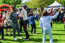 Exploration urbaine à Dalston Eastern Curve Garden : Où activités et événements se rencontrent