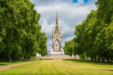 Kensington Gardens : À la Confluence de l'Histoire, de la Nature et de la Beauté à Londres