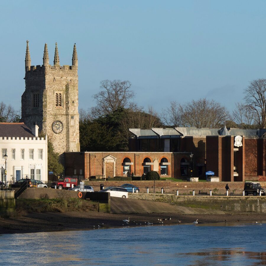 Isleworth Postcode Isleworth Ait: Scenic Thames Oasis • Come to London