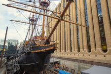 Le Golden Hinde II : À Bord du Navire de Sir Francis Drake