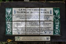 Postman's Park  Ode à l'Héroïsme Méconnu au Cœur de Londres